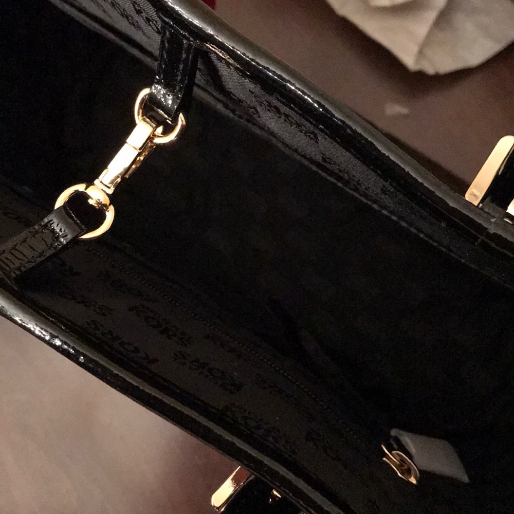 Michael Kors Jet Set Carry All Tote - Picture 6 of 8